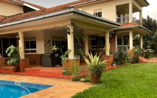 Naguru 6 Bedroom House with Swimming Pool